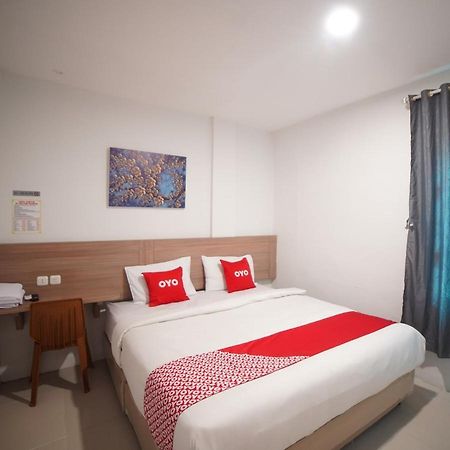 מדאן Oyo 90830 Multatuli Guest House מראה חיצוני תמונה